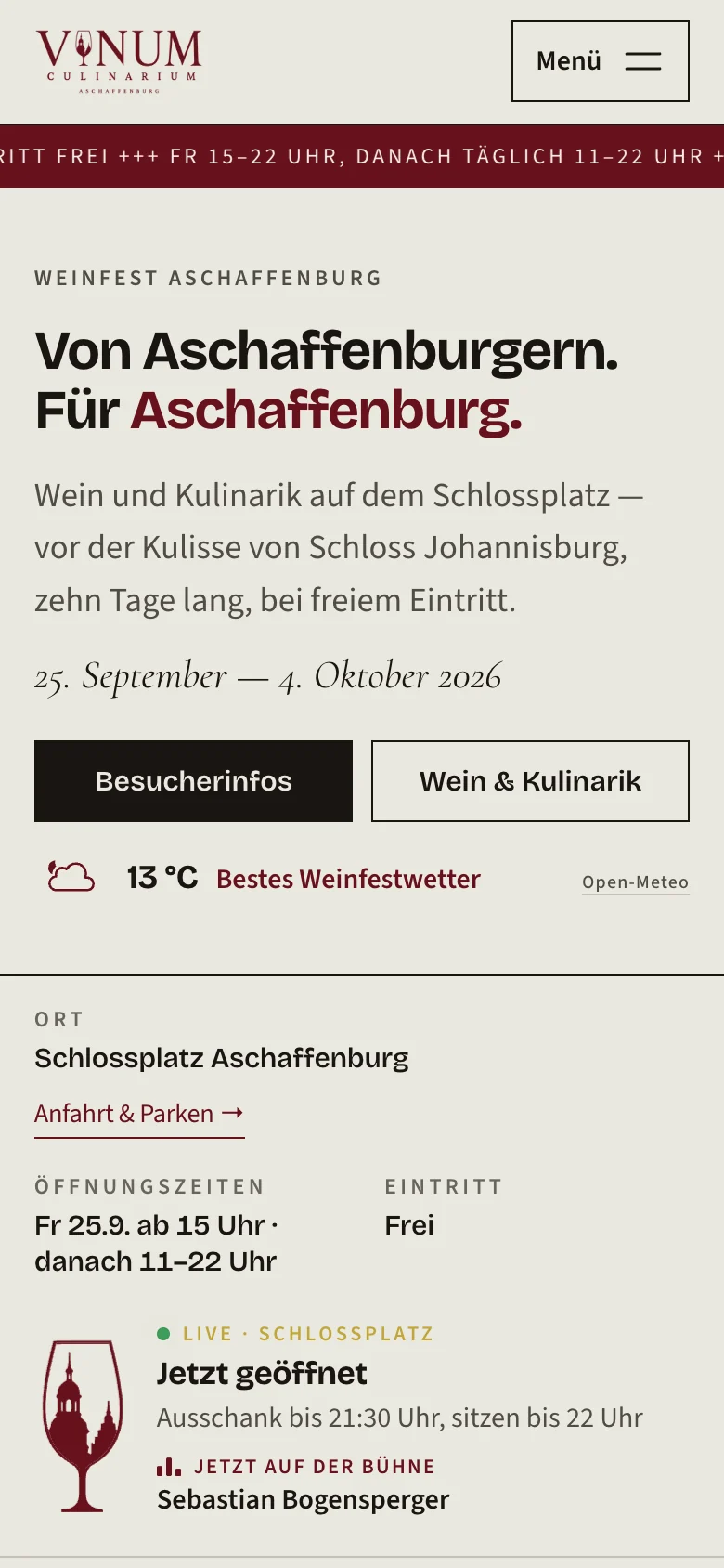 Startseite am Smartphone mit Festdaten, Wetter und Live-Status „Jetzt geöffnet“ mit dem aktuellen Act